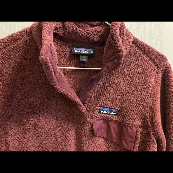 Burgundy Patagonia Fleece - Picture 2 of 3